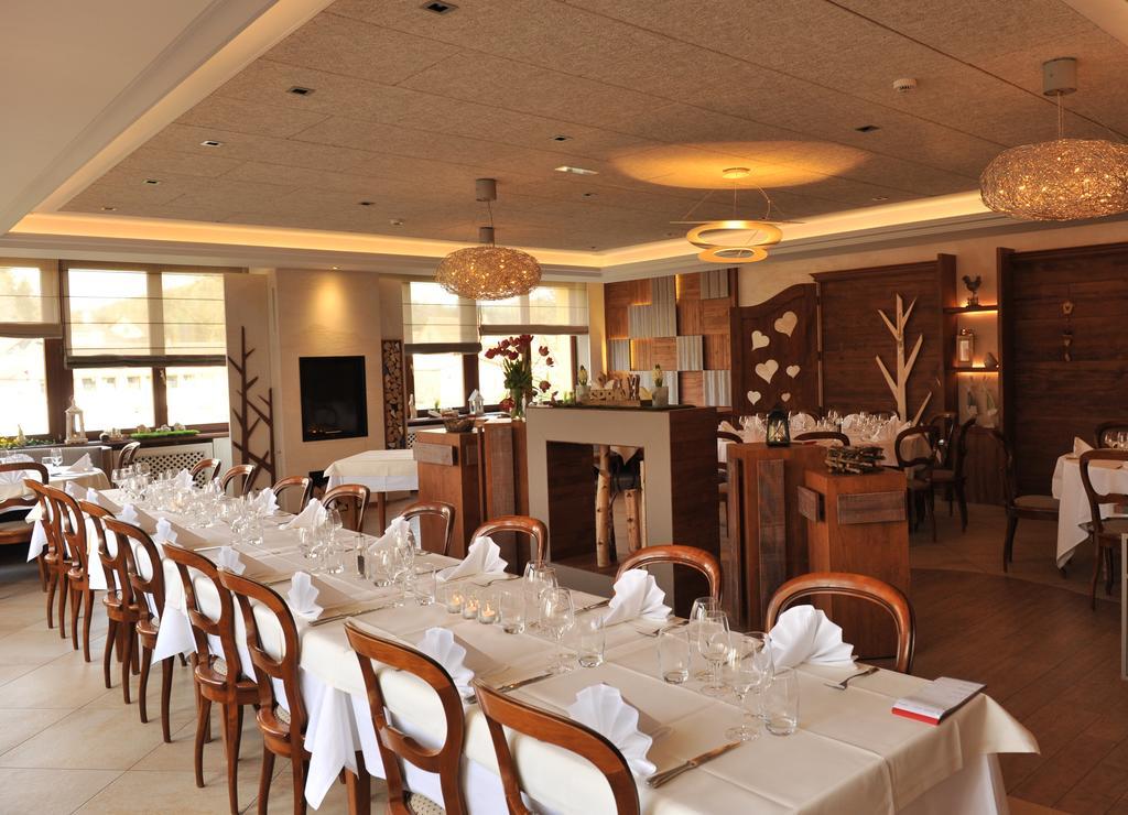 Готель Restaurant A L'Aigle Wimmenau Екстер'єр фото