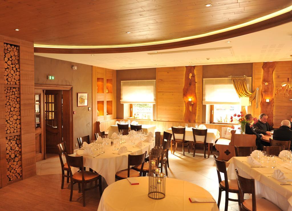 Готель Restaurant A L'Aigle Wimmenau Екстер'єр фото